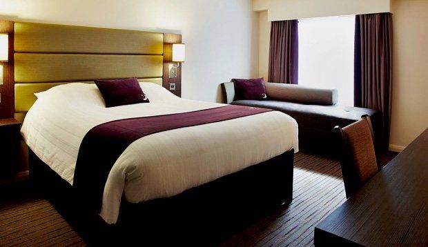 Premier Inn Chichester Eksteriør billede